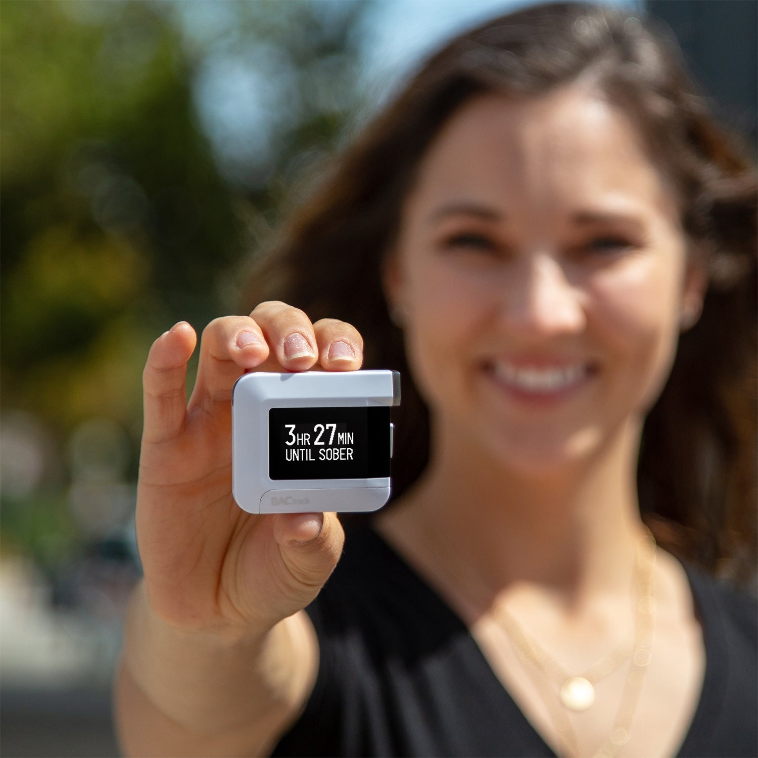 BACtrack Bt C8 Woman Sober By Square